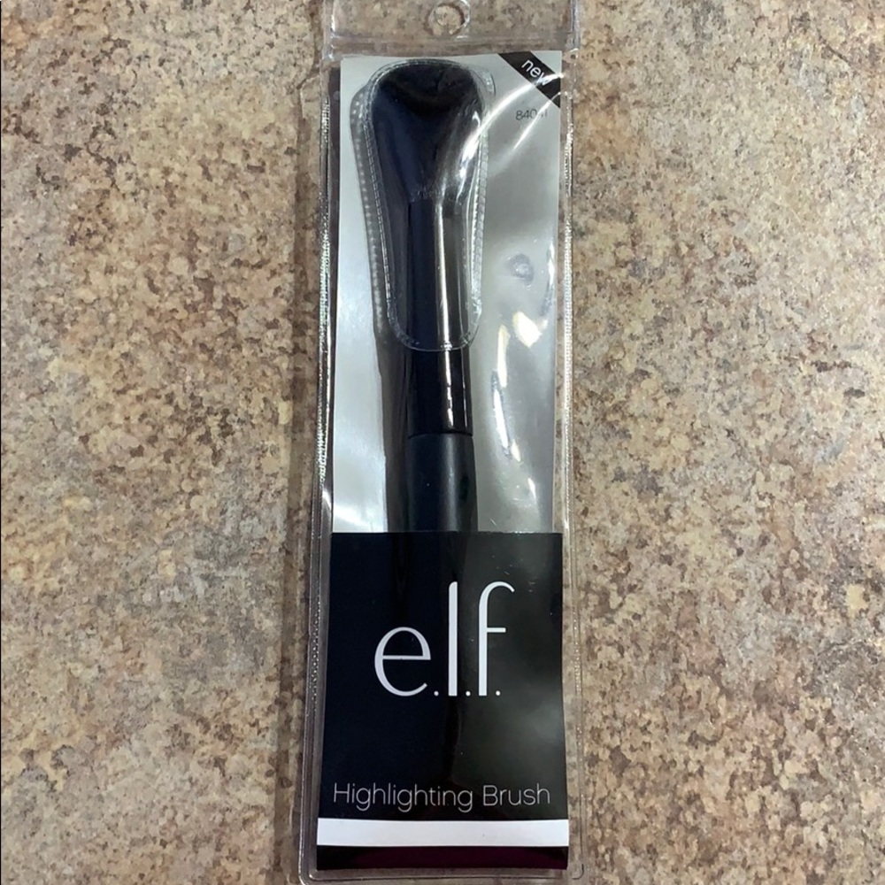 E.L.F. Brush bundle 💄 - Picture 3 of 6